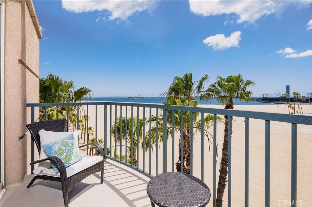 850 E Ocean Boulevard 205