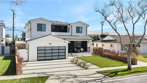 Photo of 22002 Ocean Avenue, Torrance, CA 90503 (MLS # SB26019411)