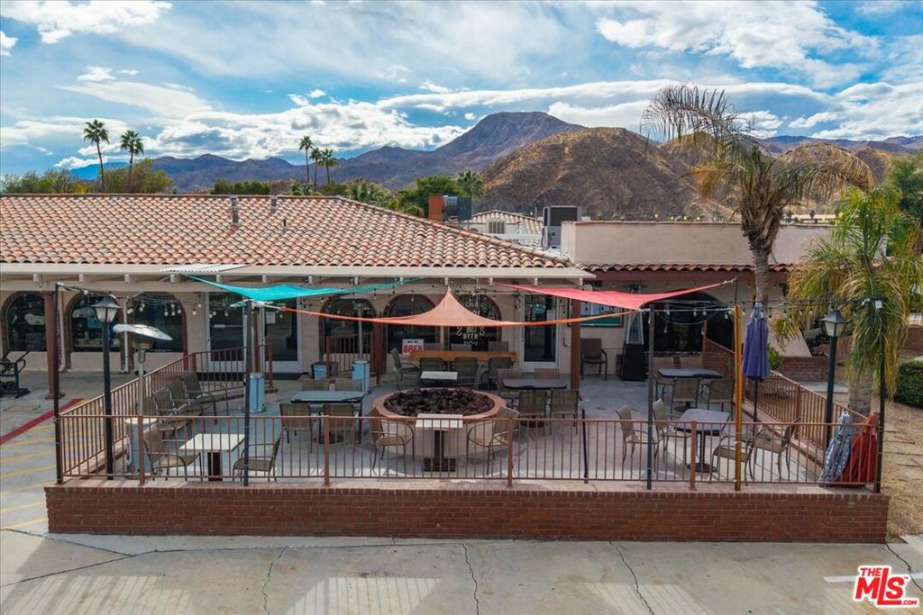 Date Palm Country Cl - Manufactured In Park