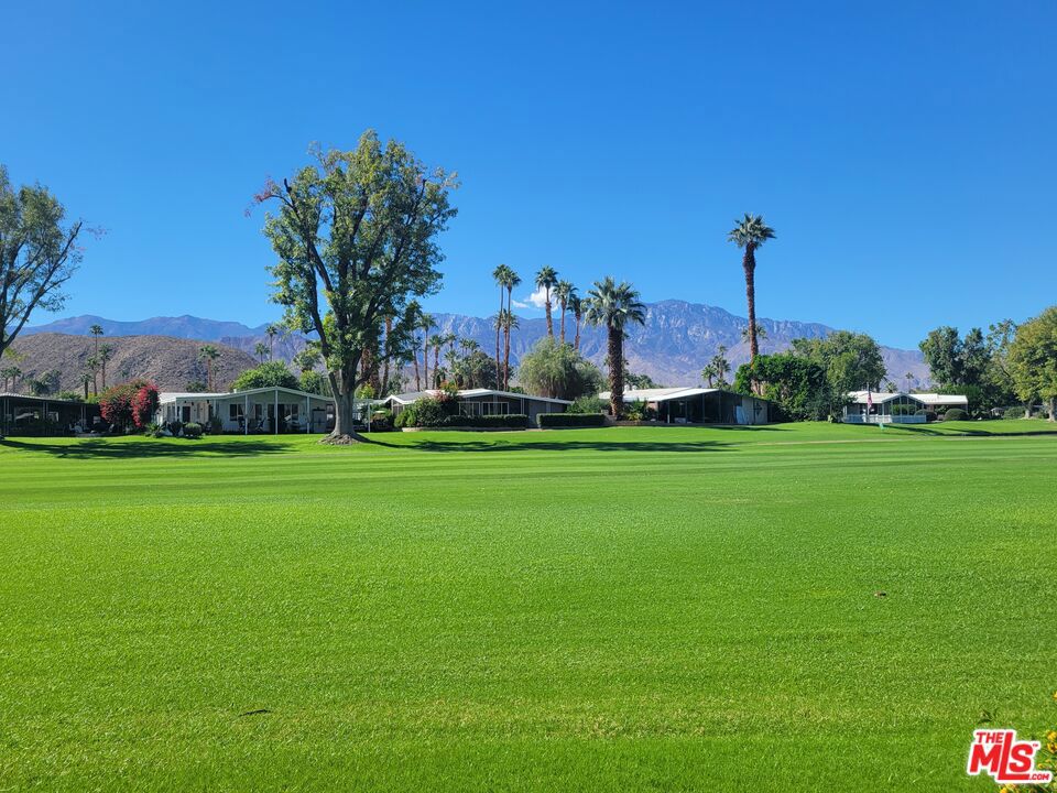 Date Palm Country Cl - Manufactured In Park