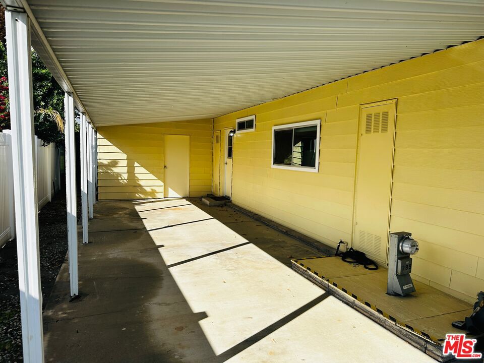 Date Palm Country Cl - Manufactured In Park