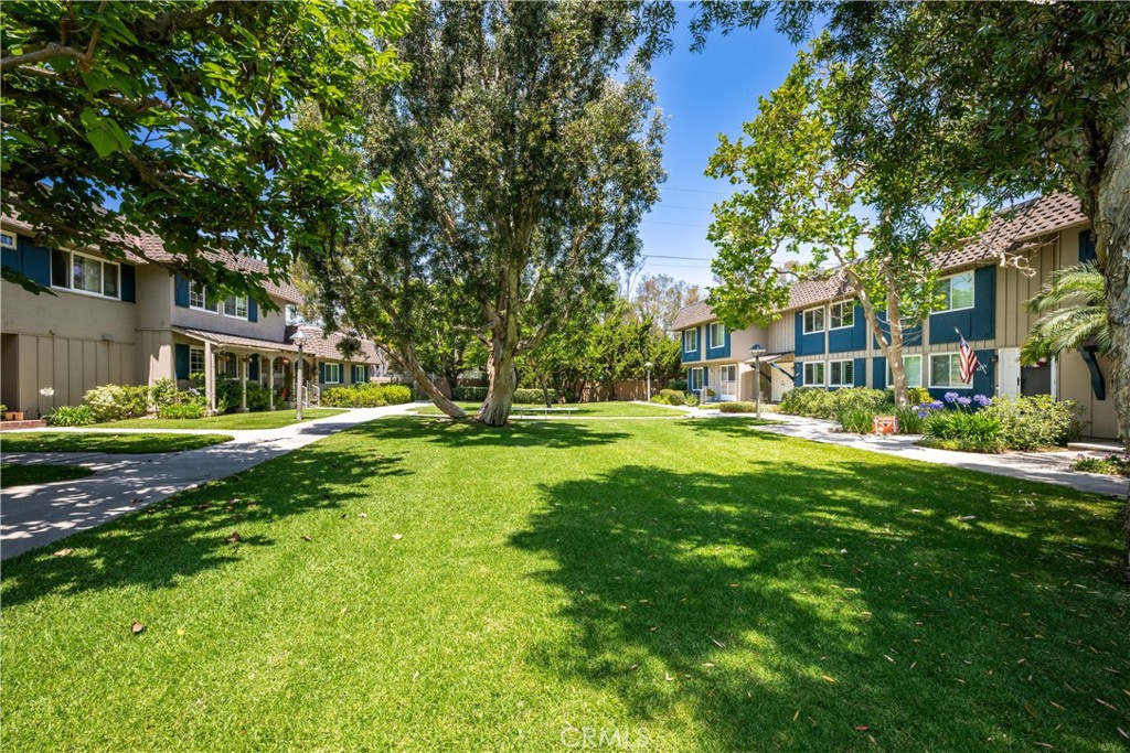 4237 Larwin