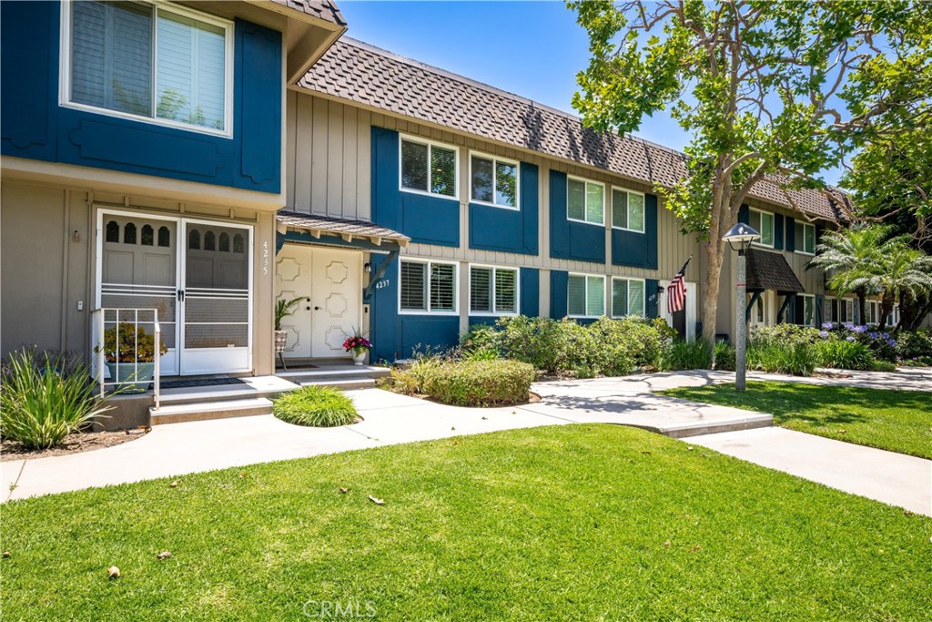 4237 Larwin