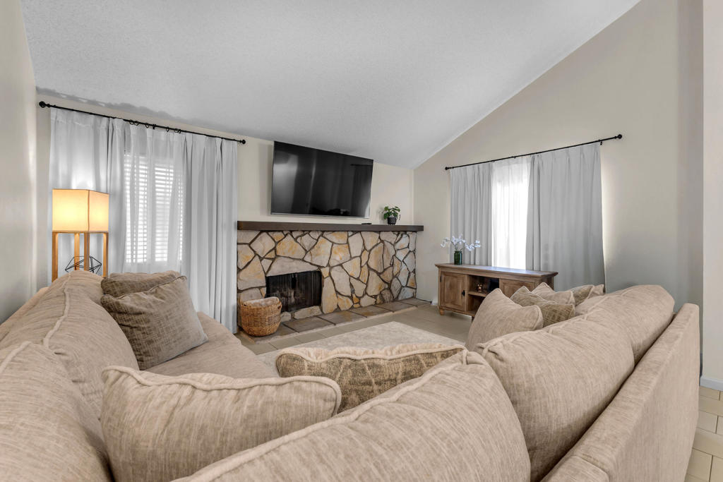 47395 Monroe Street 102