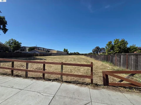 MLS: 41128255