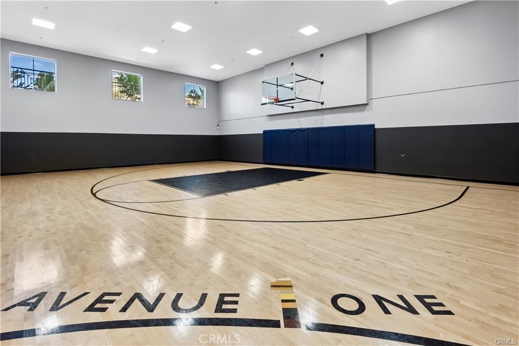 Avenue One (AVE1) - Residential Lease