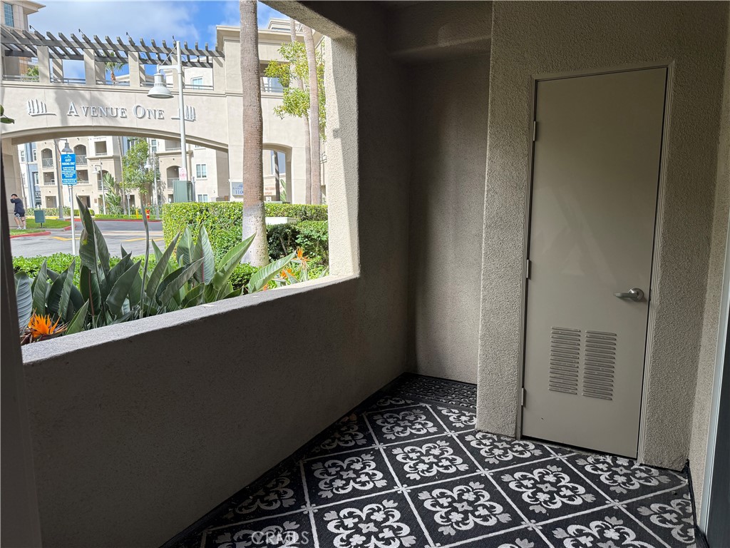 Avenue One (AVE1) - Residential Lease