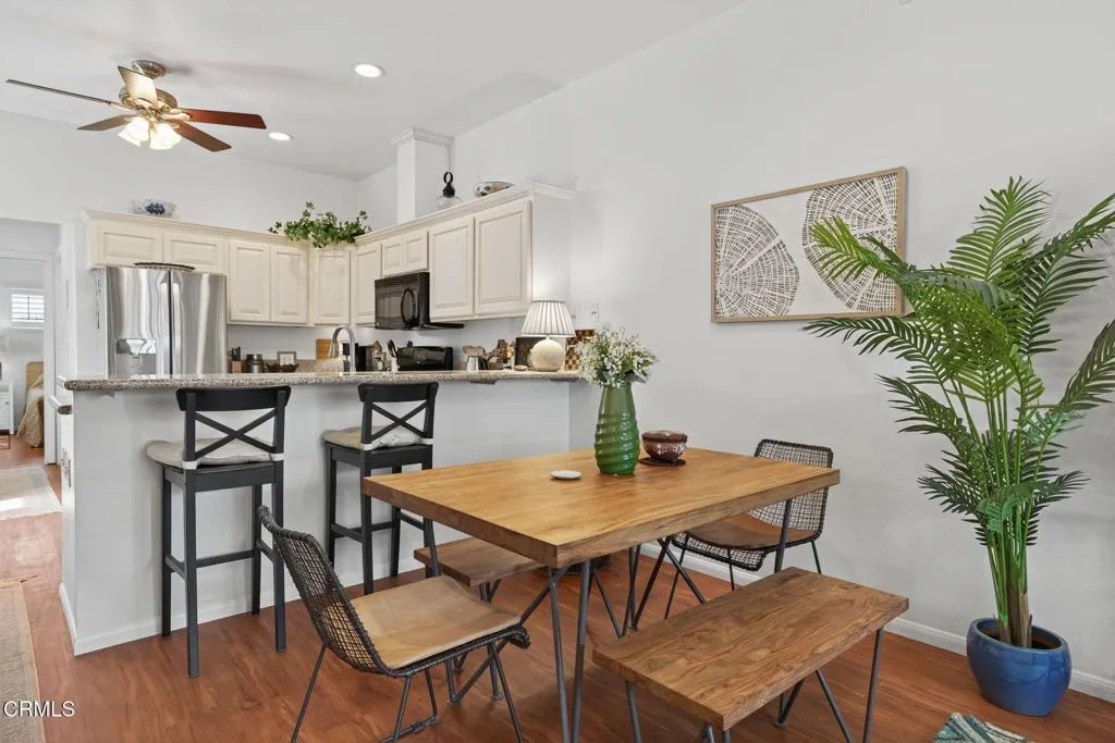 Ventura, California 93003, United States, ,Residential,Pending,186136