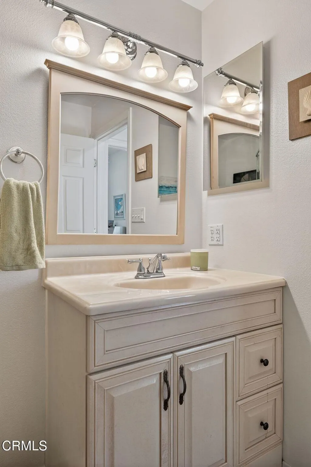 Ventura, California 93003, United States, ,Residential,Pending,186136