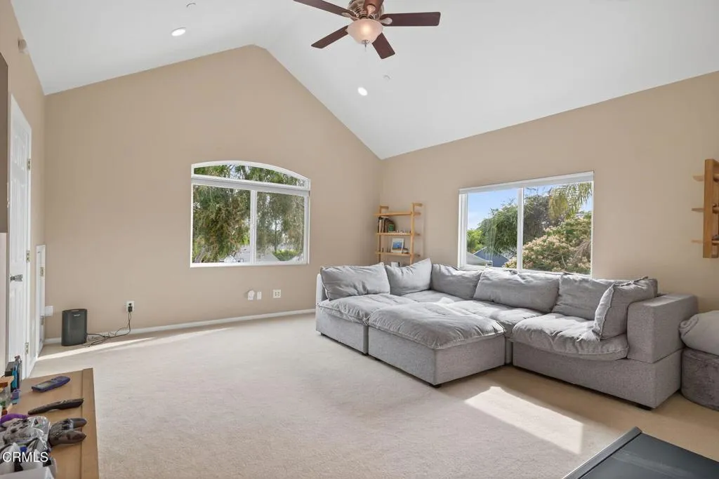 Ventura, California 93003, United States, ,Residential,Pending,186136