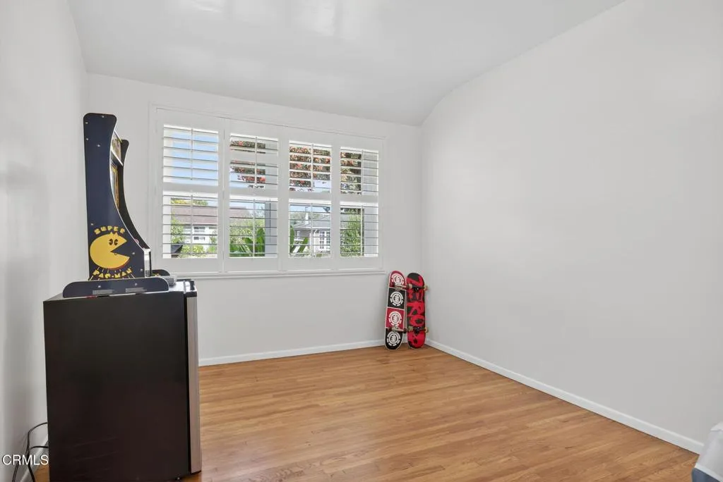 Ventura, California 93003, United States, ,Residential,Pending,186136