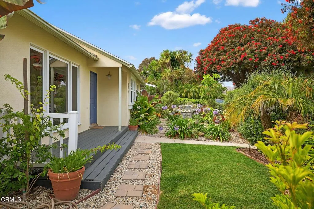 Ventura, California 93003, United States, ,Residential,Pending,186136