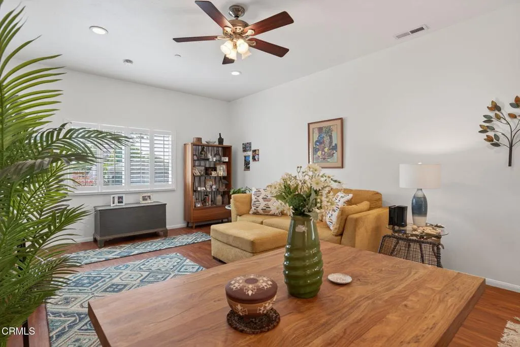 Ventura, California 93003, United States, ,Residential,Pending,186136