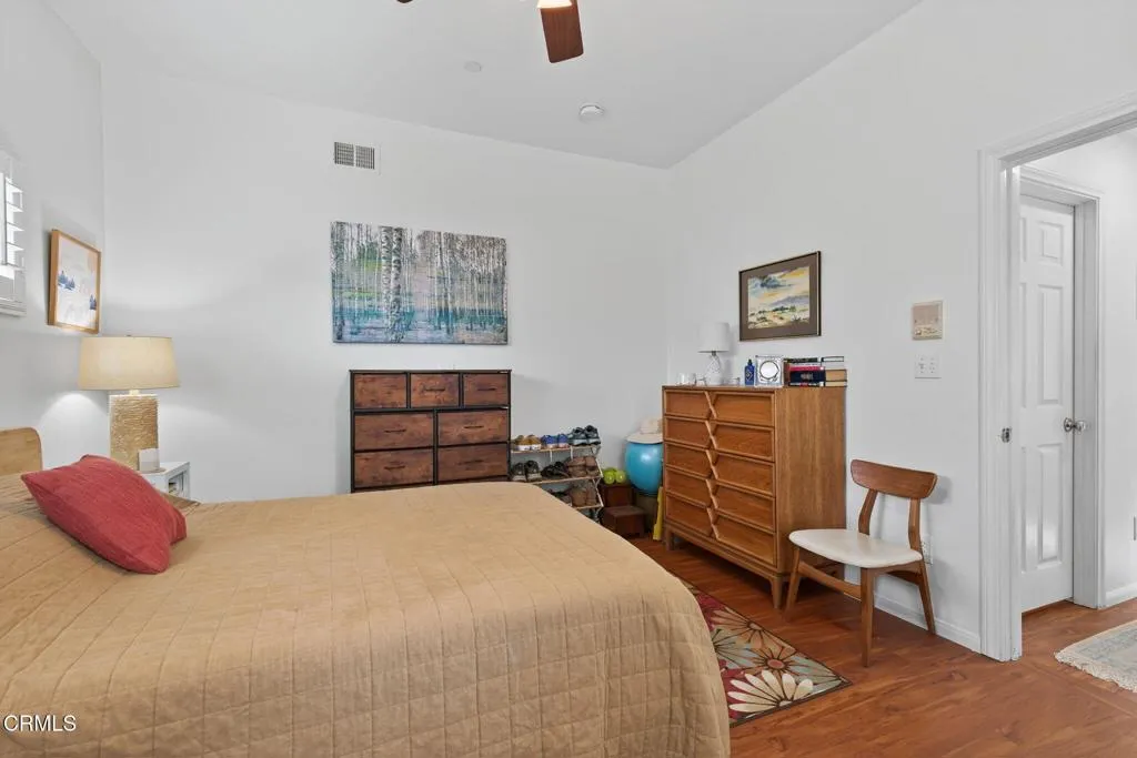 Ventura, California 93003, United States, ,Residential,Pending,186136