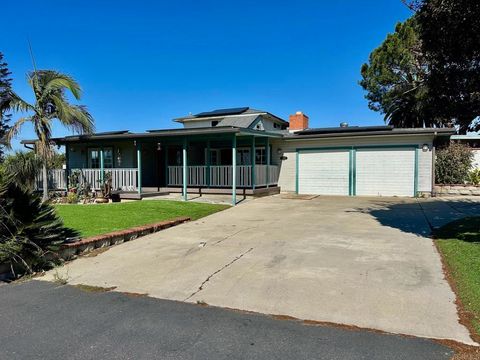 880 Crest View Rd Vista CA 92081