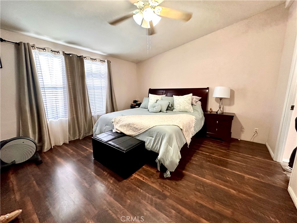 9080 Bloomfield Avenue 45