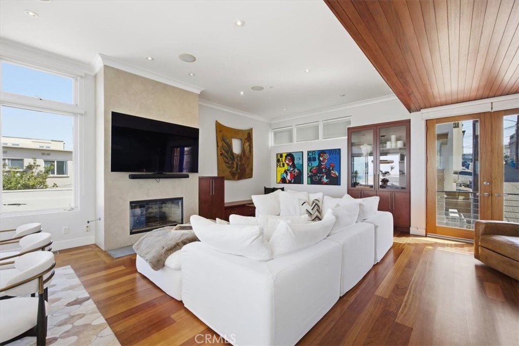 1211 Bayview