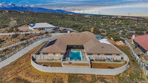 10180 Buffalo Road Oak Hills CA 92344