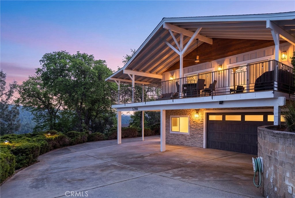 5386 Royal Oaks