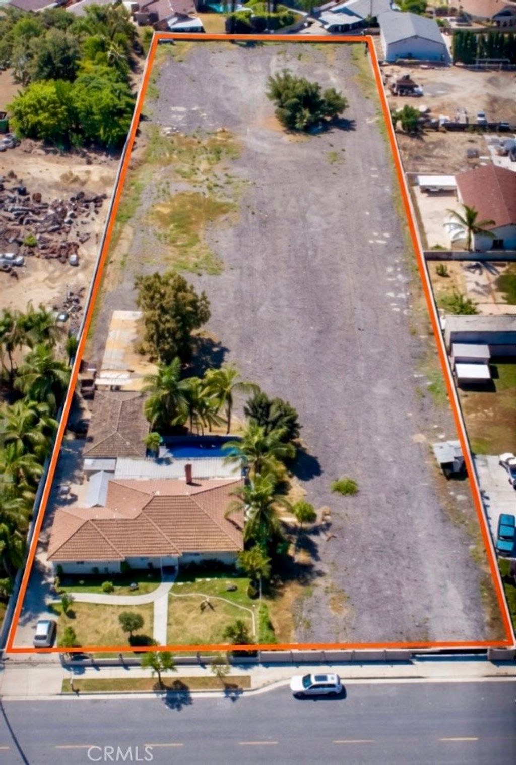 Photo of 527 W Philadelphia St, Ontario, CA 91762 (MLS # SR26056995)