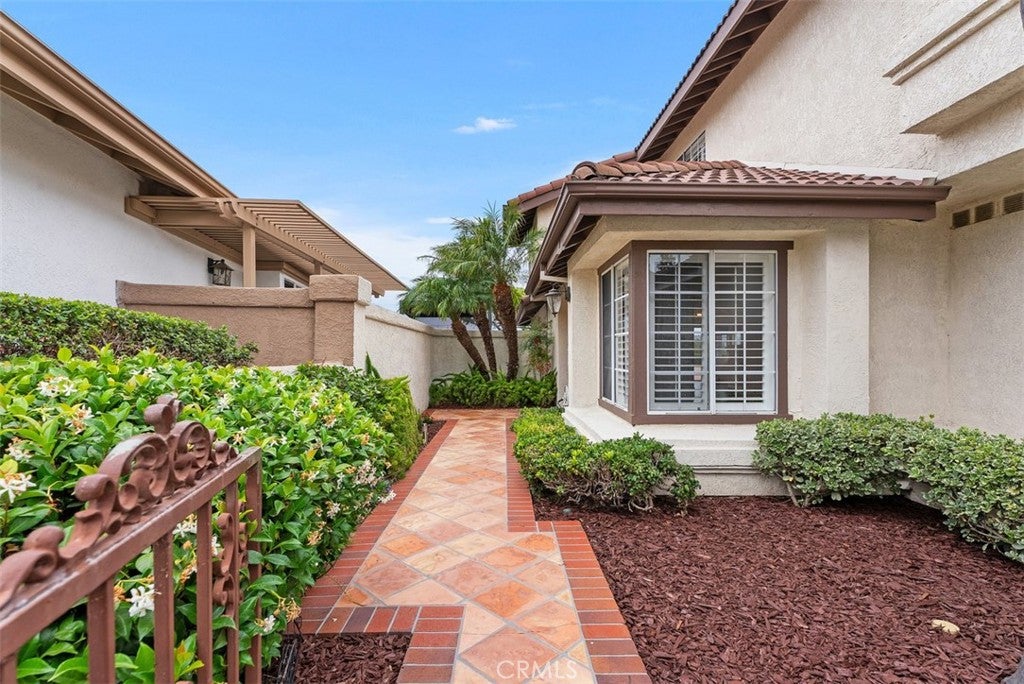 27515 Paseo Toluca