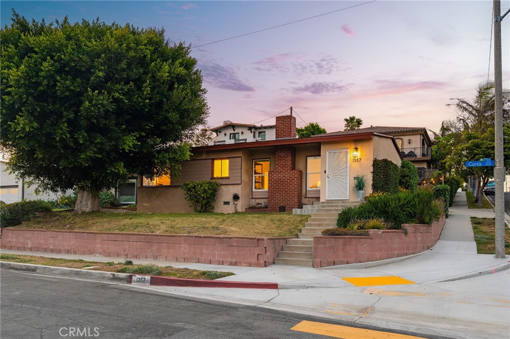 1357 Curtis Avenue