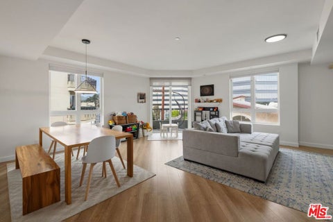 Photo of 12222 Wilshire Boulevard #501, Los Angeles, CA 90025 (MLS # 26105483)