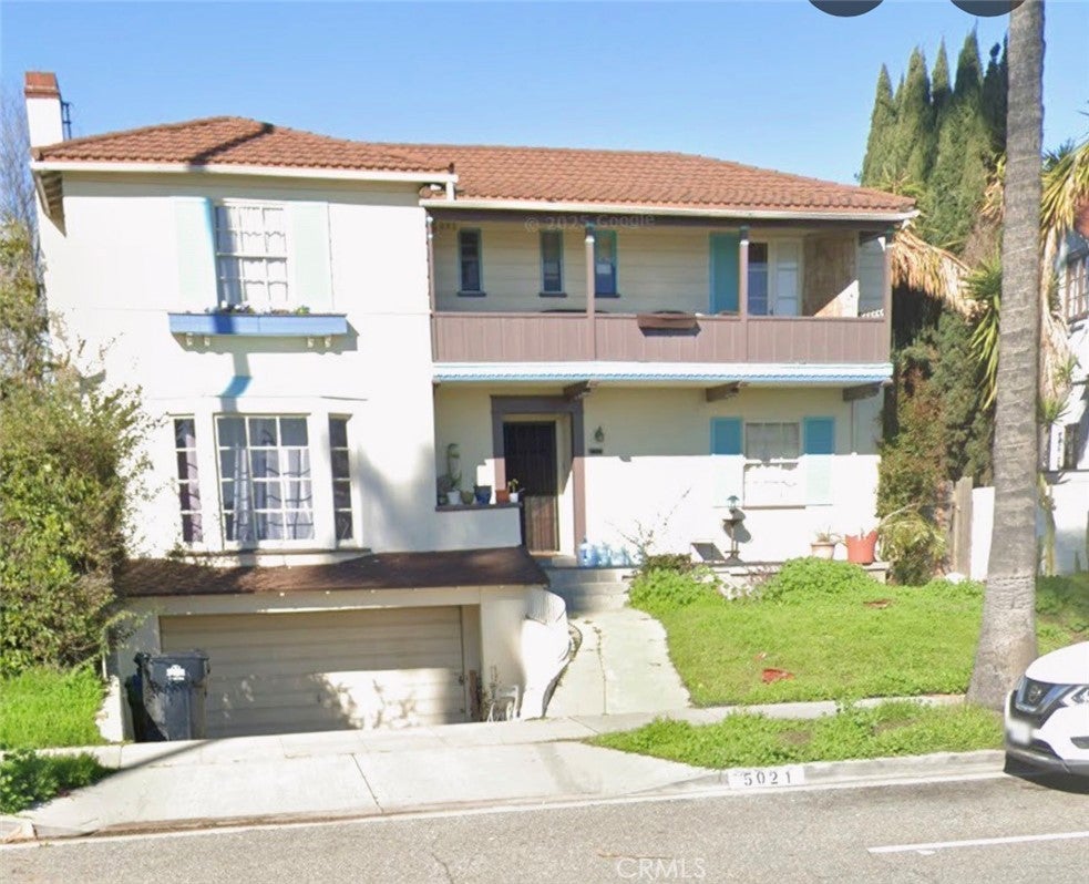 5021 Angeles Vista BLVD