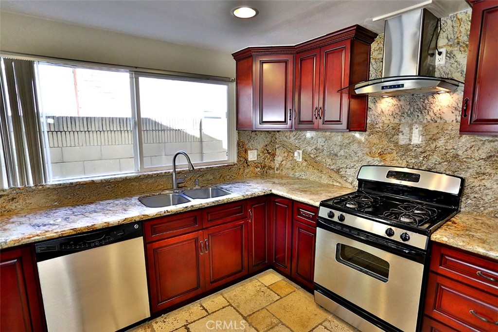 California Classics (15) (CALI) - Residential Lease