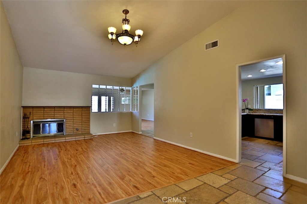 California Classics (15) (CALI) - Residential Lease