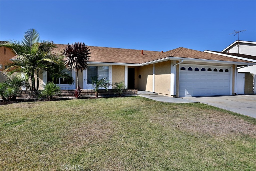 If you're looking for a great home in a great neighborhood...you've just found your dream home! This wonderful Cal Classic single-story 4 bedroom pool home features a remodeled kitchen with amazing granite counters, elegant cabinetry w/huge double pantries, and stainless steel appliances! This home has 2 completely remodeled bathrooms featuring custom travertine bath and shower, laminate wood floors in the bedrooms and family room; and travertine floors in the entryway, kitchen, and dining room! You will appreciate having 4 bedrooms (including a huge primary bedroom perfect for your large furniture), a huge 340 sqft. family room addition perfect for large gatherings, a formal living room w/vaulted ceilings & brick fireplace, dual pane windows w/custom roller shades, newer furnace and ducting, and a gorgeous pool and spa w/newer equipment! Best of all, you are just steps from Golden View Elementary School, HB Central Park & Library, HB Sports Complex, The Equestrian Center, HB Senior Center, Frisbee Disc Course, The Wetlands, and just minutes from Bella Terra Mall, freeways, and the world famous HB Ocean! The Owners will consider one cat only.