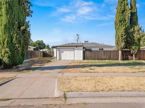 1028 W Holland Avenue Fresno CA 93705