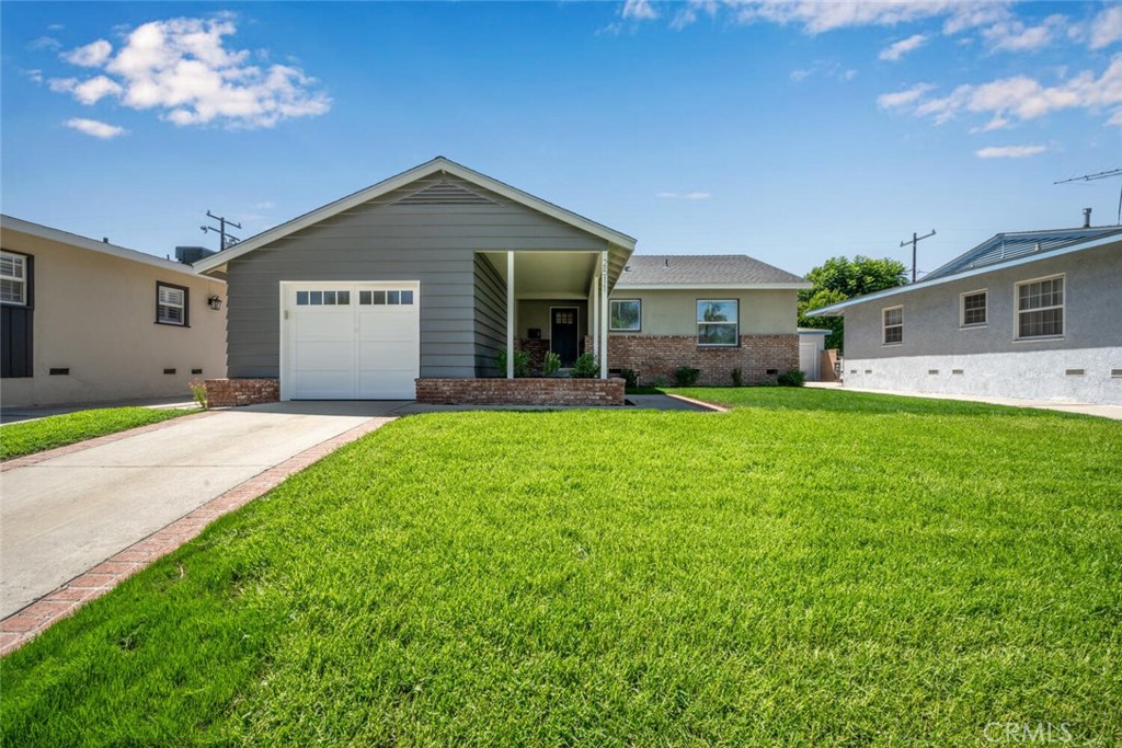 Don’t wait for the FED CUTS (that may or may not happen)…seller will help you buy down rate NOW!
In the heart of The Plaza-walk to concerts in the park! This 3-bedroom & 2-bath home has been completely reimagined. Remodel completed with city permits. New roof & windows! Updated electrical and plumbing! With an elegant & sophisticated feel, this home has so much to offer – living room, dining space, cozy fireplace, primary suite, huge indoor laundry room and a kitchen any chef would love; complete with new appliances. The primary suite has 2 closets, a slider to backyard & a spacious bathroom with a dual-sink vanity, large shower with frameless shower door. The newly remodeled kitchen has modern cabinetry, quartz countertops & elegant tile backsplash. The separate laundry room has plenty of storage & there’s an awesome mudroom off garage too. Newly painted interior and exterior. New LVT flooring. Beautifully landscaped. New LED lighting throughout, new interior & exterior doors, new base molding, new door and window casings, new hardware throughout, new fixtures throughout. HVAC. Welcome Home!