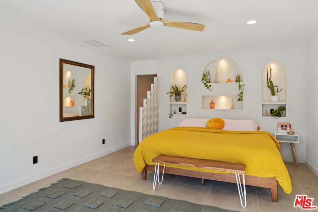 3864 E Calle San Raphael