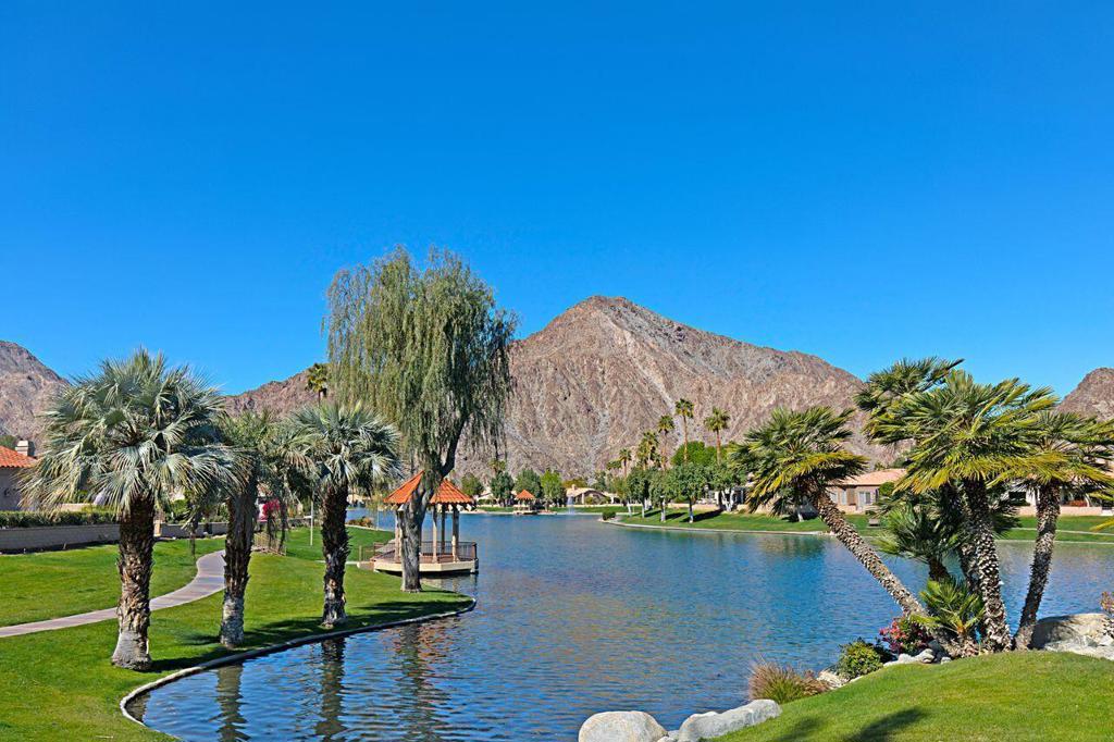 Laguna De La Paz - Residential