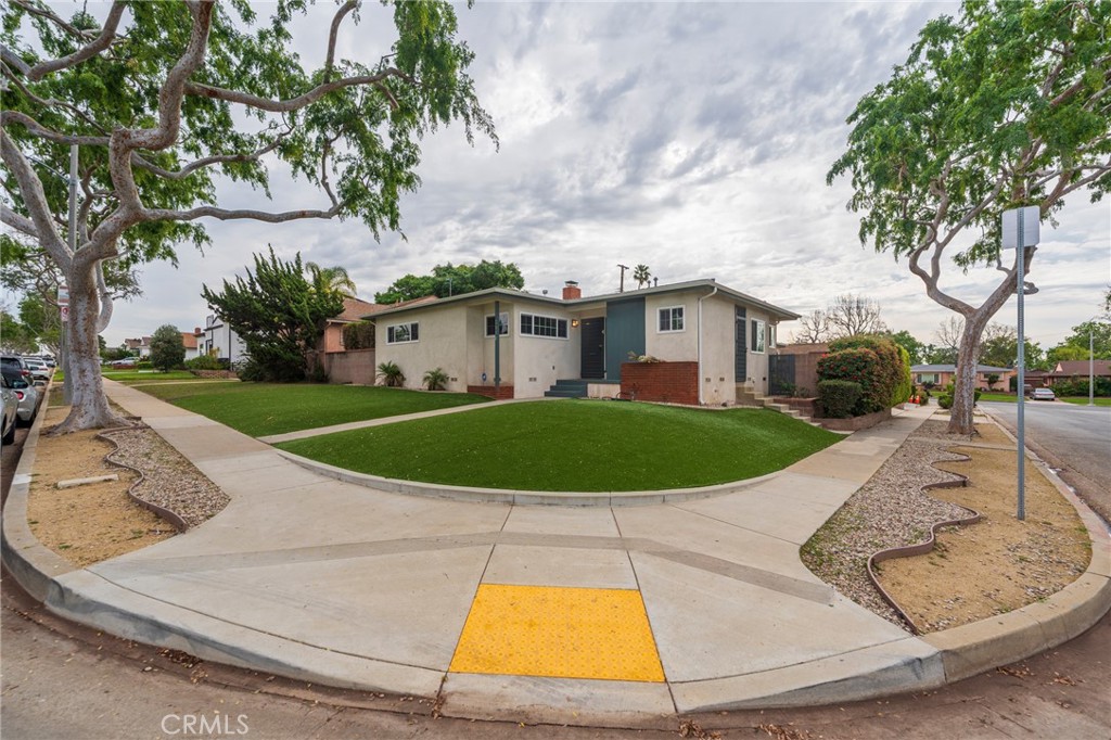 2530 Van Wick Street