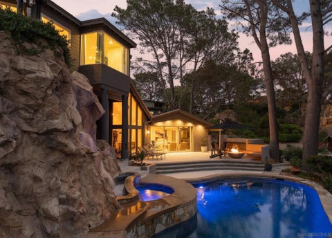Photo of 390 Hidden Pines Rd Rd, Del Mar, CA 92014 (MLS # 260022846SD)
