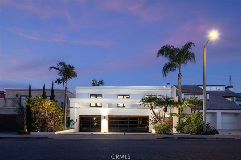 Photo of 500 Harbor Island Drive, Newport Beach, CA 92660 (MLS # NP25273186)