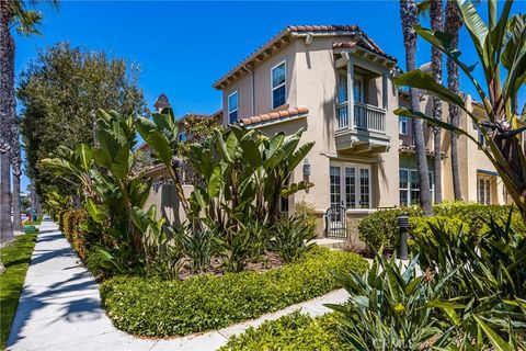 21270 Elda Cir Huntington Beach CA 92648