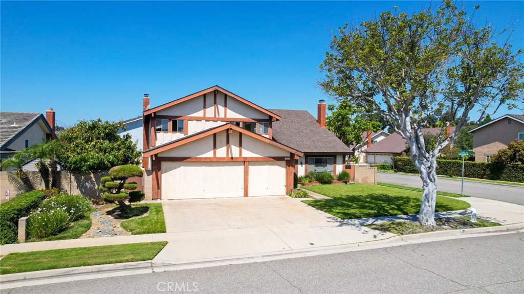 18471 SANTA ISADORA ST