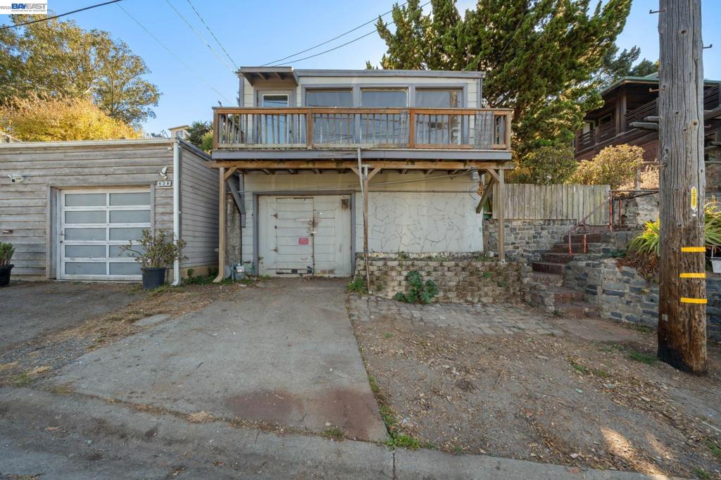 624 Sierra Point Rd