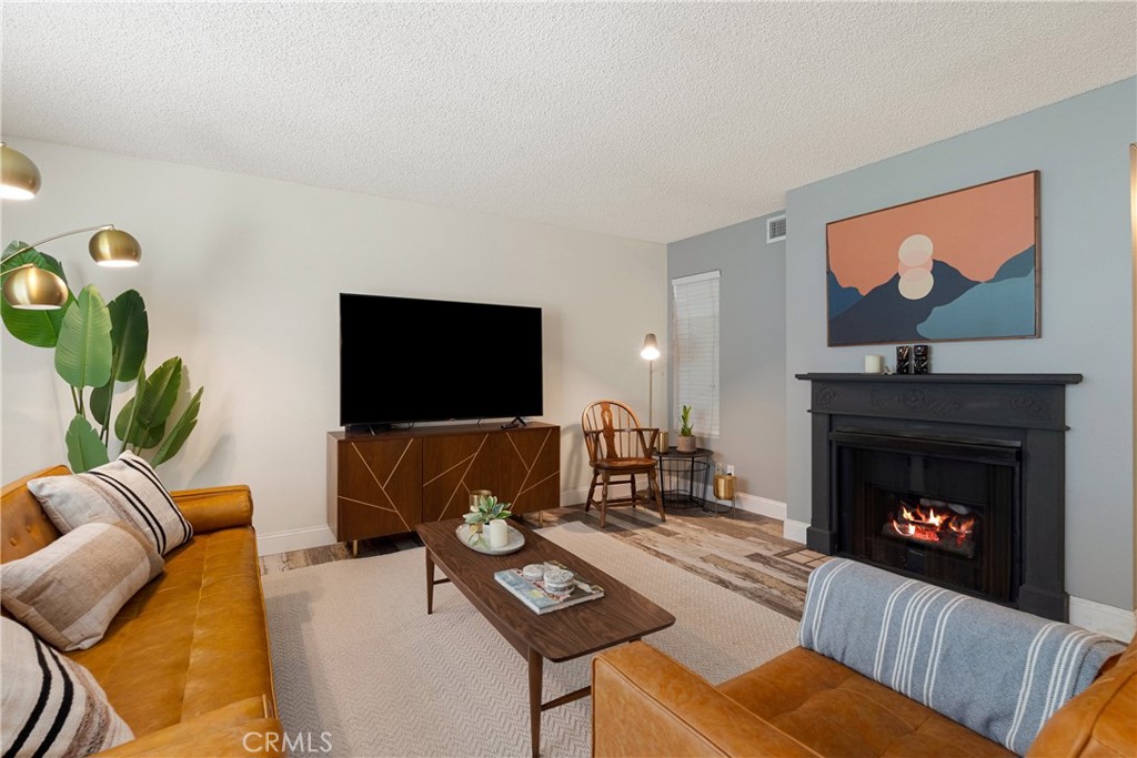645 Pacific Avenue 304