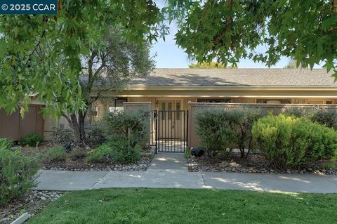 Photo of 2308 Pine Knoll Dr Dr #3, Walnut Creek, CA 94595 (MLS # 41110681) Photo of 2308 Pine Knoll Dr Dr #3, Walnut Creek, CA 94595 (MLS # 41110681)
