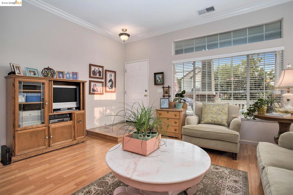 BRENTWOOD - Residential