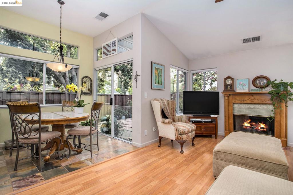 BRENTWOOD - Residential