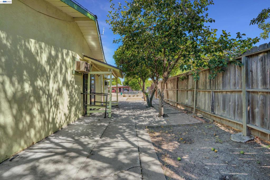 202 Arc Ave