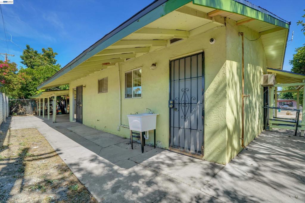 202 Arc Ave