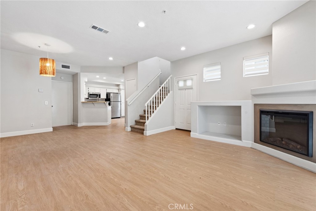 17 Breakers Lane