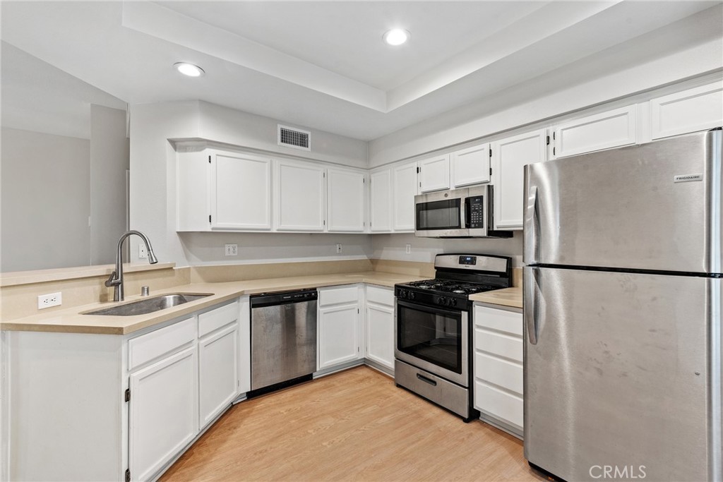 Coronado (CORO) - Residential Lease