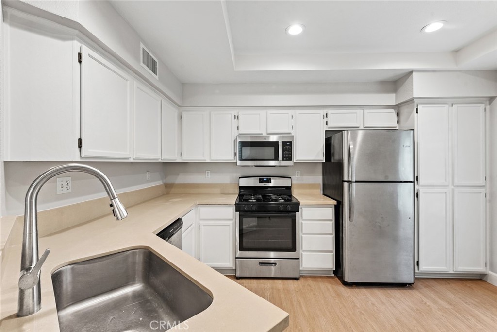 Coronado (CORO) - Residential Lease